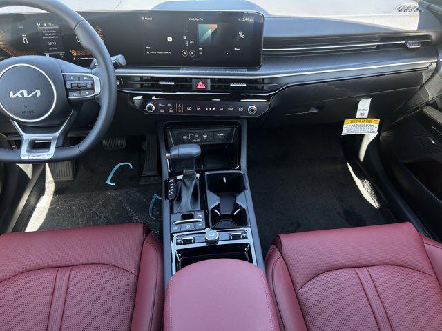 new 2025 Kia K5 car, priced at $30,200