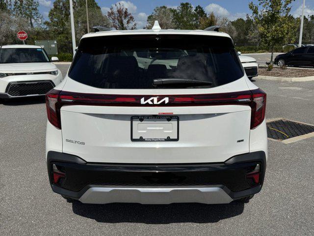 new 2025 Kia Seltos car, priced at $27,979