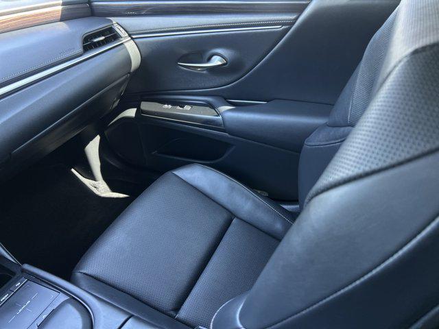 used 2021 Lexus ES 350 car, priced at $30,704