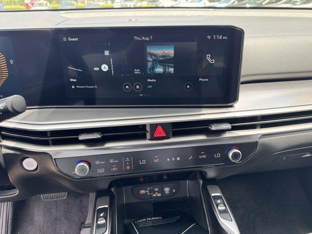 new 2025 Kia Sorento car, priced at $35,560