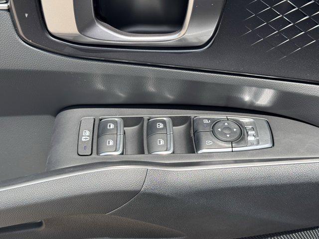 new 2025 Kia Sorento car, priced at $35,560