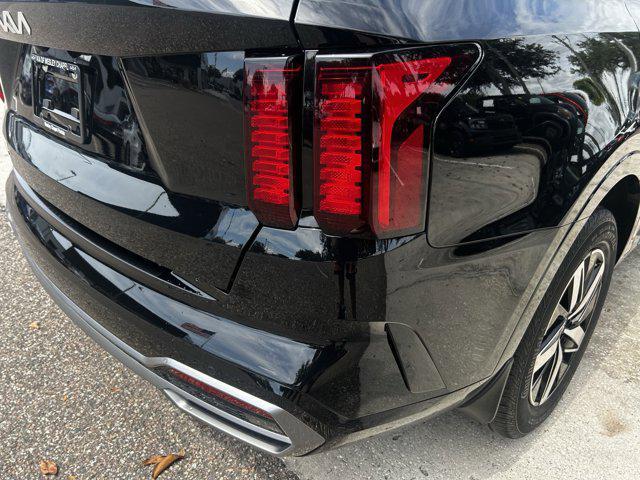used 2023 Kia Sorento car, priced at $26,998