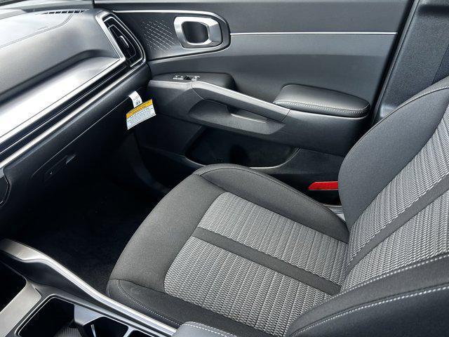 new 2025 Kia Sorento car, priced at $30,842