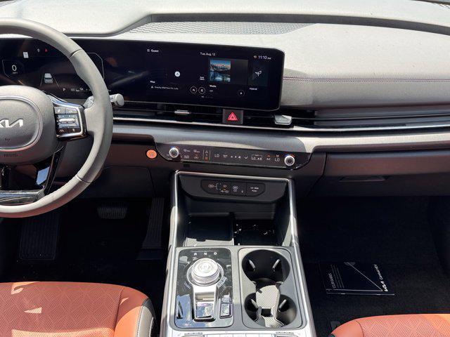 new 2026 Kia Carnival Hybrid car, priced at $49,549