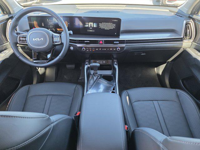 new 2025 Kia Sorento car, priced at $34,319
