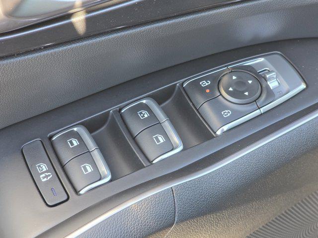 new 2025 Kia Sorento car, priced at $34,319