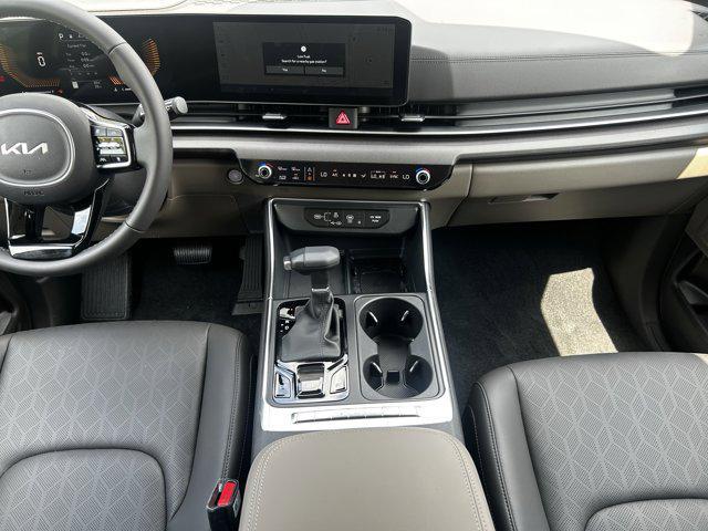 new 2025 Kia Carnival car, priced at $42,155
