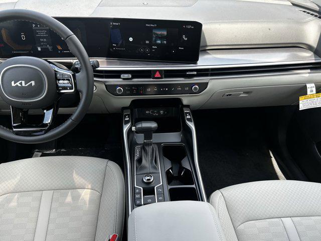 new 2025 Kia Sorento car, priced at $38,421