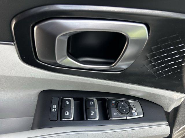 new 2025 Kia Sorento car, priced at $38,421