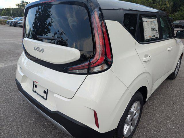 new 2025 Kia Soul car, priced at $24,139