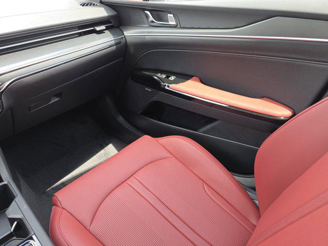 new 2025 Kia K5 car, priced at $30,046