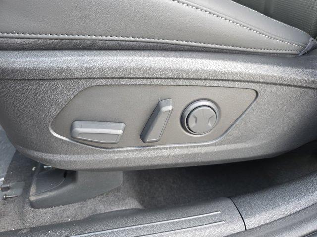 new 2025 Kia Sorento car, priced at $32,617