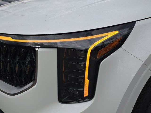 new 2026 Kia Carnival Hybrid car, priced at $45,004