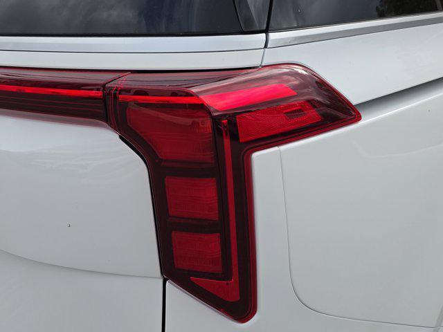 new 2026 Kia Carnival Hybrid car, priced at $45,004