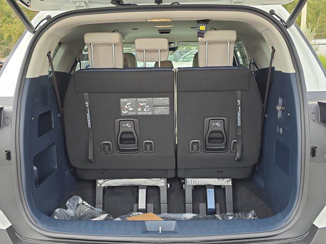 new 2026 Kia Carnival Hybrid car, priced at $45,004