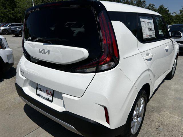 new 2025 Kia Soul car, priced at $23,622