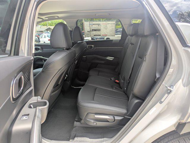 new 2025 Kia Sorento car, priced at $35,543