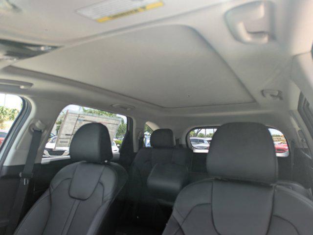 new 2025 Kia Sorento car, priced at $35,543