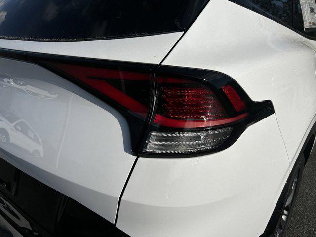 new 2025 Kia Sportage car, priced at $31,207