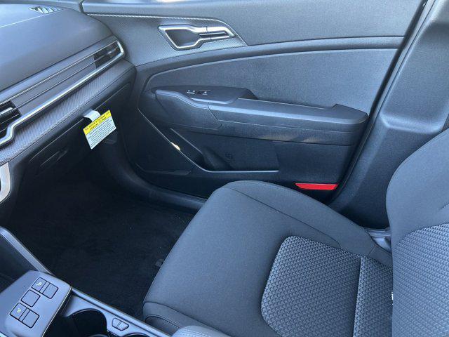 new 2025 Kia Sportage car, priced at $28,097