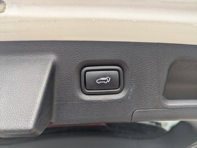 used 2023 Hyundai Santa Fe car, priced at $21,999