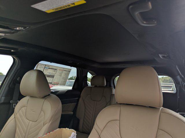 new 2025 Kia Sorento car, priced at $44,365