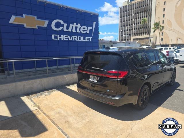 used 2022 Chrysler Pacifica Hybrid car, priced at $28,100