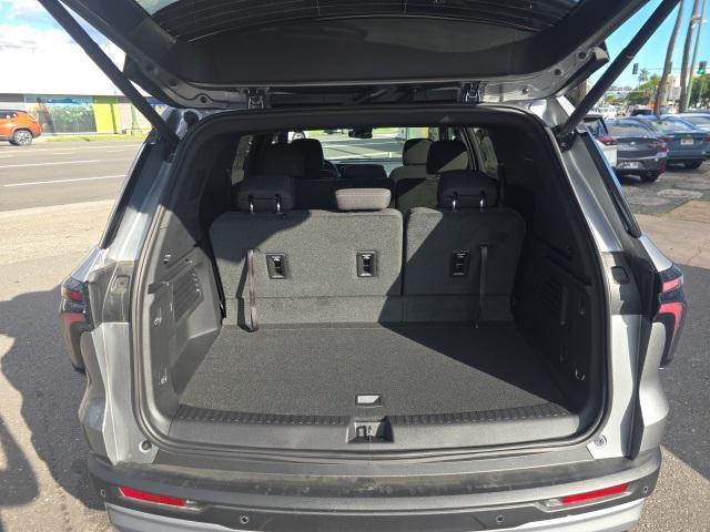 new 2026 Chevrolet Traverse car, priced at $42,695