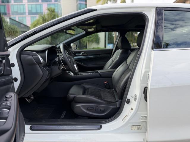 used 2022 Nissan Maxima car, priced at $27,692