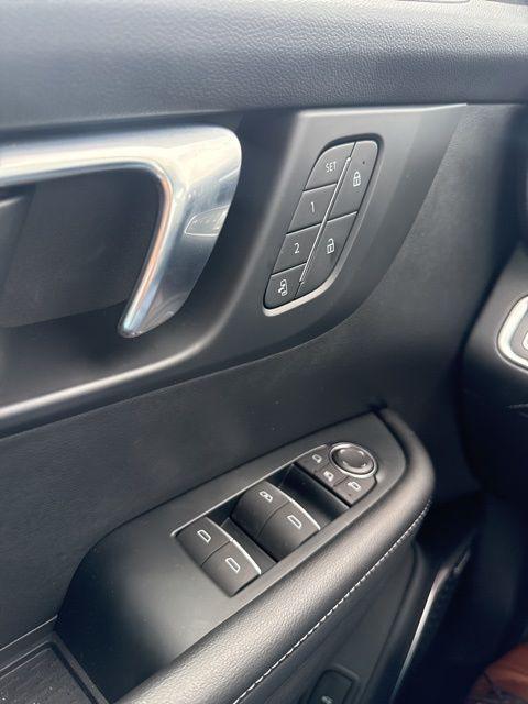 used 2025 Buick Enclave car, priced at $46,995