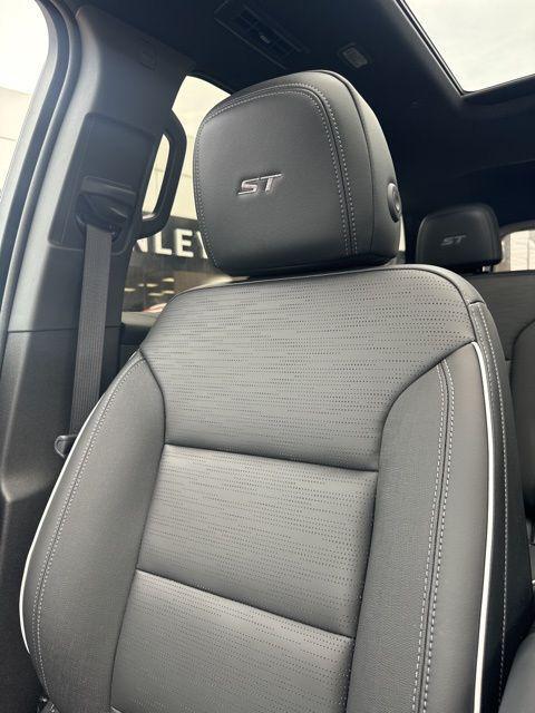 used 2025 Buick Enclave car, priced at $46,995