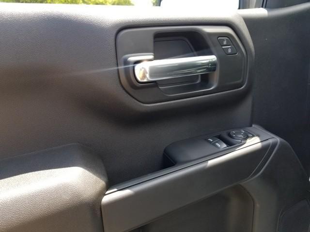 new 2025 GMC Sierra 1500 car, priced at $40,855