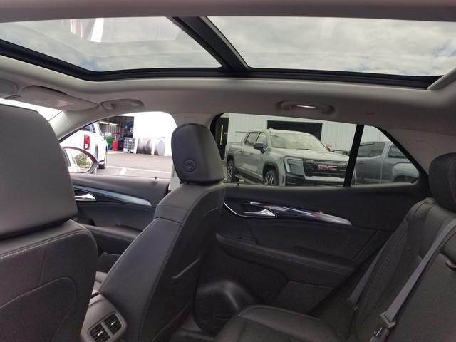 new 2025 Buick Envision car, priced at $39,556