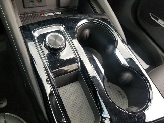 new 2025 Buick Envision car, priced at $39,556