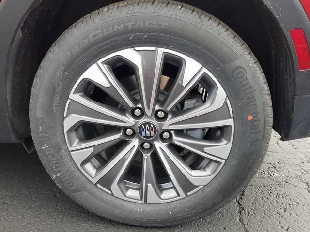 new 2025 Buick Envision car, priced at $39,556