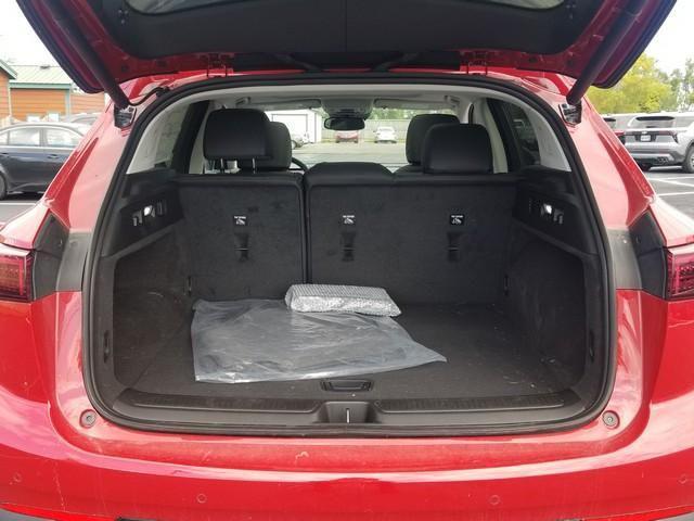 new 2025 Buick Envision car, priced at $39,556