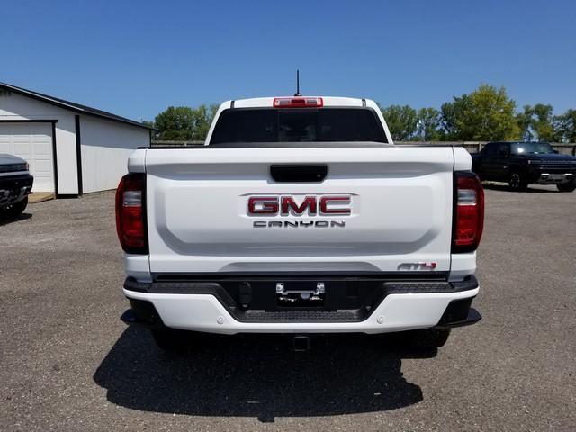 new 2024 GMC Canyon car