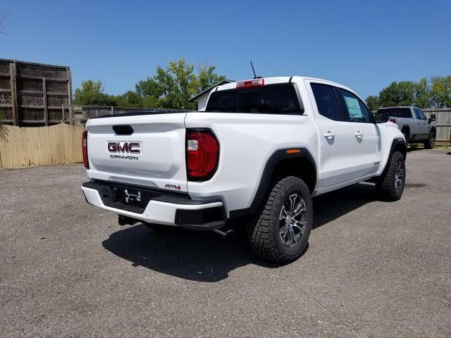 new 2024 GMC Canyon car