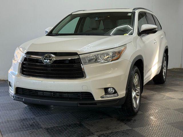 used 2014 Toyota Highlander car, priced at $13,995