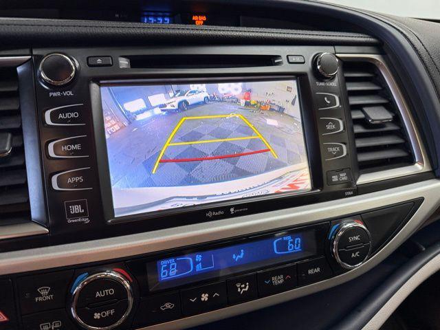 used 2014 Toyota Highlander car, priced at $13,995