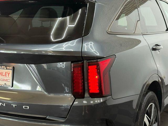 used 2022 Kia Sorento car, priced at $27,395