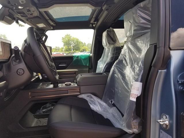 new 2024 GMC HUMMER EV Pickup car, priced at $135,995