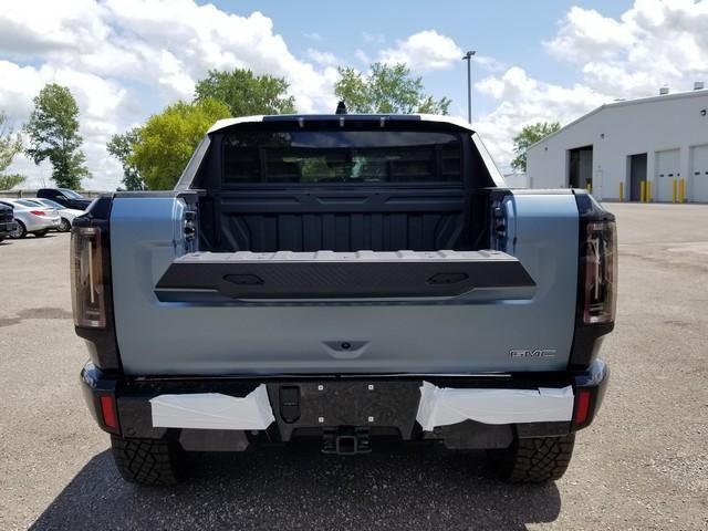 new 2024 GMC HUMMER EV Pickup car, priced at $135,995
