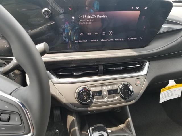 new 2025 Buick Envista car, priced at $27,125