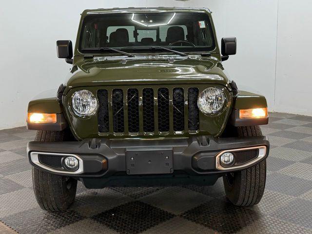 used 2022 Jeep Gladiator car, priced at $25,989