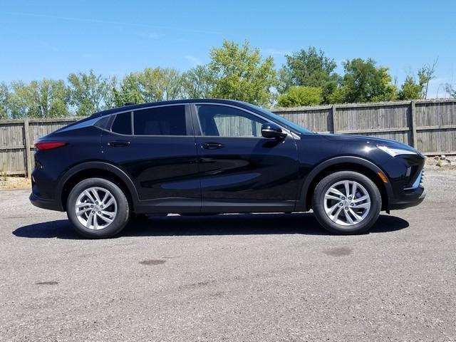 new 2025 Buick Envista car, priced at $27,125