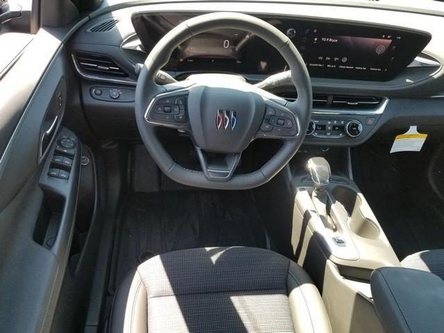 new 2025 Buick Envista car, priced at $27,125