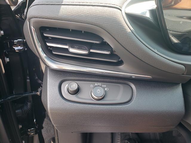 new 2025 Buick Envista car, priced at $27,125