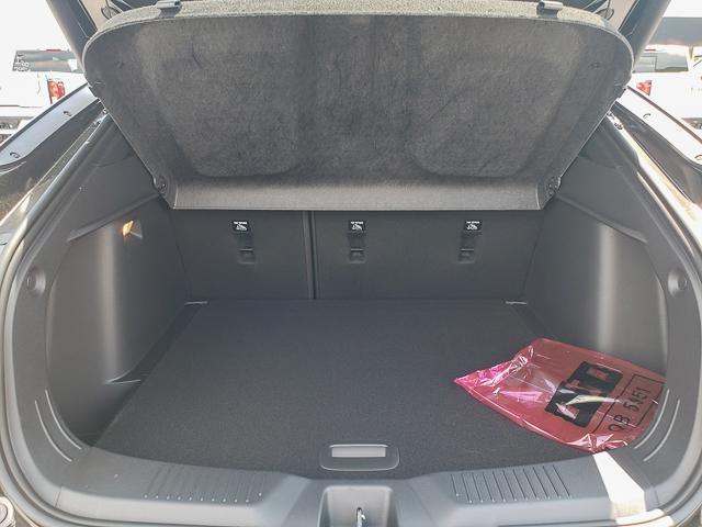 new 2025 Buick Envista car, priced at $27,125