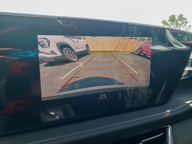 new 2025 Buick Envista car, priced at $27,125